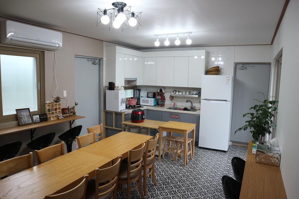 Blue Island Guesthouse Согвипхо Экстерьер фото
